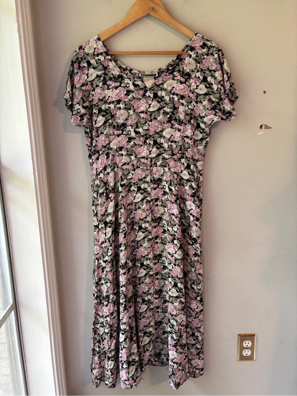 Contempo Casuals Vintage Black White Purple Floral Maxi Dress Medium